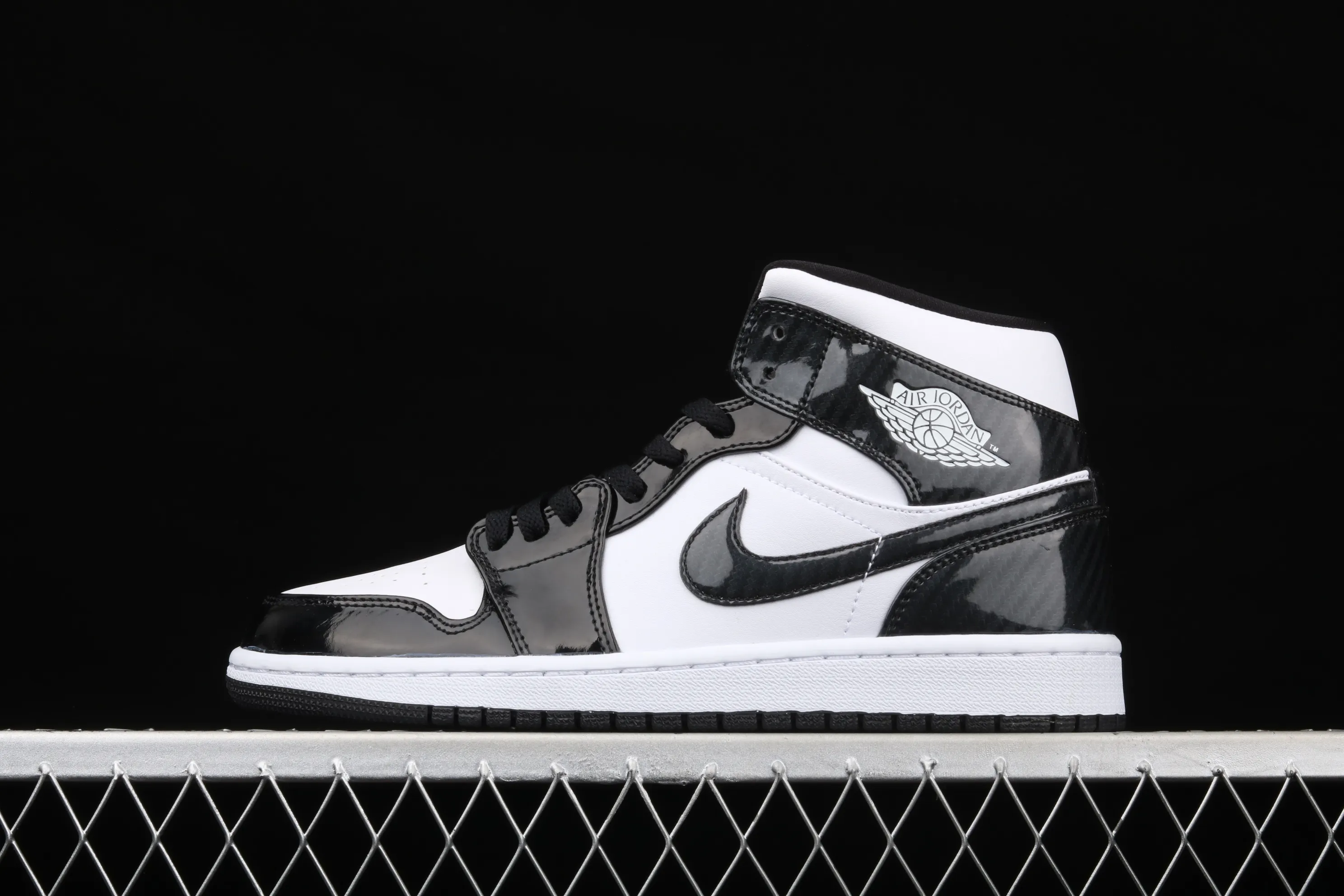 All Categories Air Jordan Jordan Series Basketball Shoes Air Jordan 1 Mid Air Jordan 1 Mid "All-Star" AJ1 Joe 1 China All-Star Black and White Patent Leather Mid-top Versatile Casual Sports Shoes DD1649-001